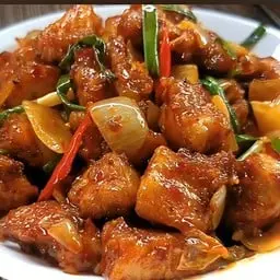 ข้าวไก่กรอบผัดพริกเผา