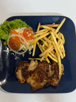 สเต๊กไก่เกรวี่พริกไทยดำ