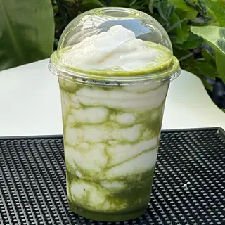 Coconut Matcha Smoothie