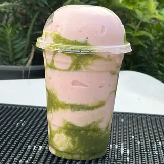 Coconut Matcha Strawberry Smoothie