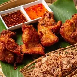 อกไก่ติดกระดูก3ชิ้น