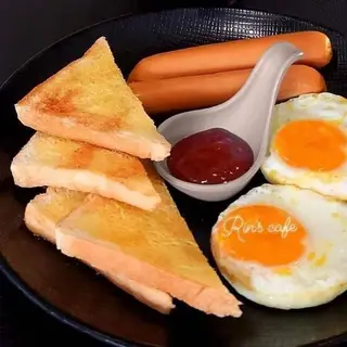ชุดอาหารเช้า ไข่สองใบ