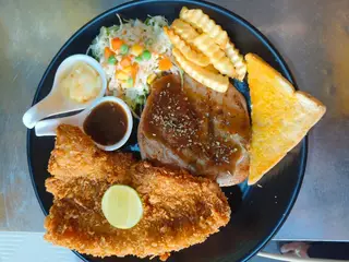 combo set 3 (ไก่พริกไทยดำ+ปลาดอลลี่ทอด)