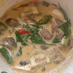 แกงเขียวหวานเนื้อหมู