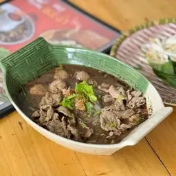 โคตรข้นก๋วยเตี๋ยวเรือเนื้อรวม