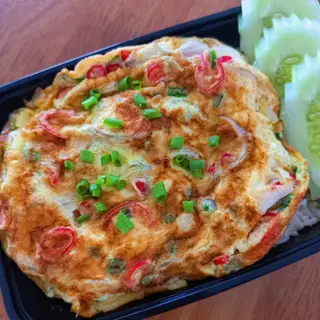 ข้าวไข่เจียวทรงเครื่อง