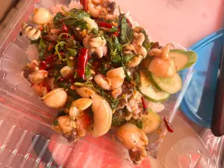 กะเพราปลาหมึก