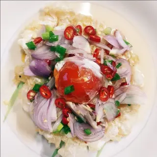 ยำไข่เค็มดาว