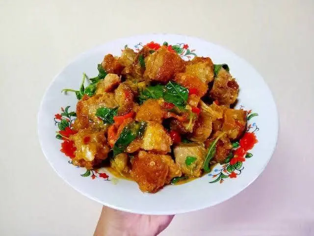 ร้านป้าล้อมตามสั่ง