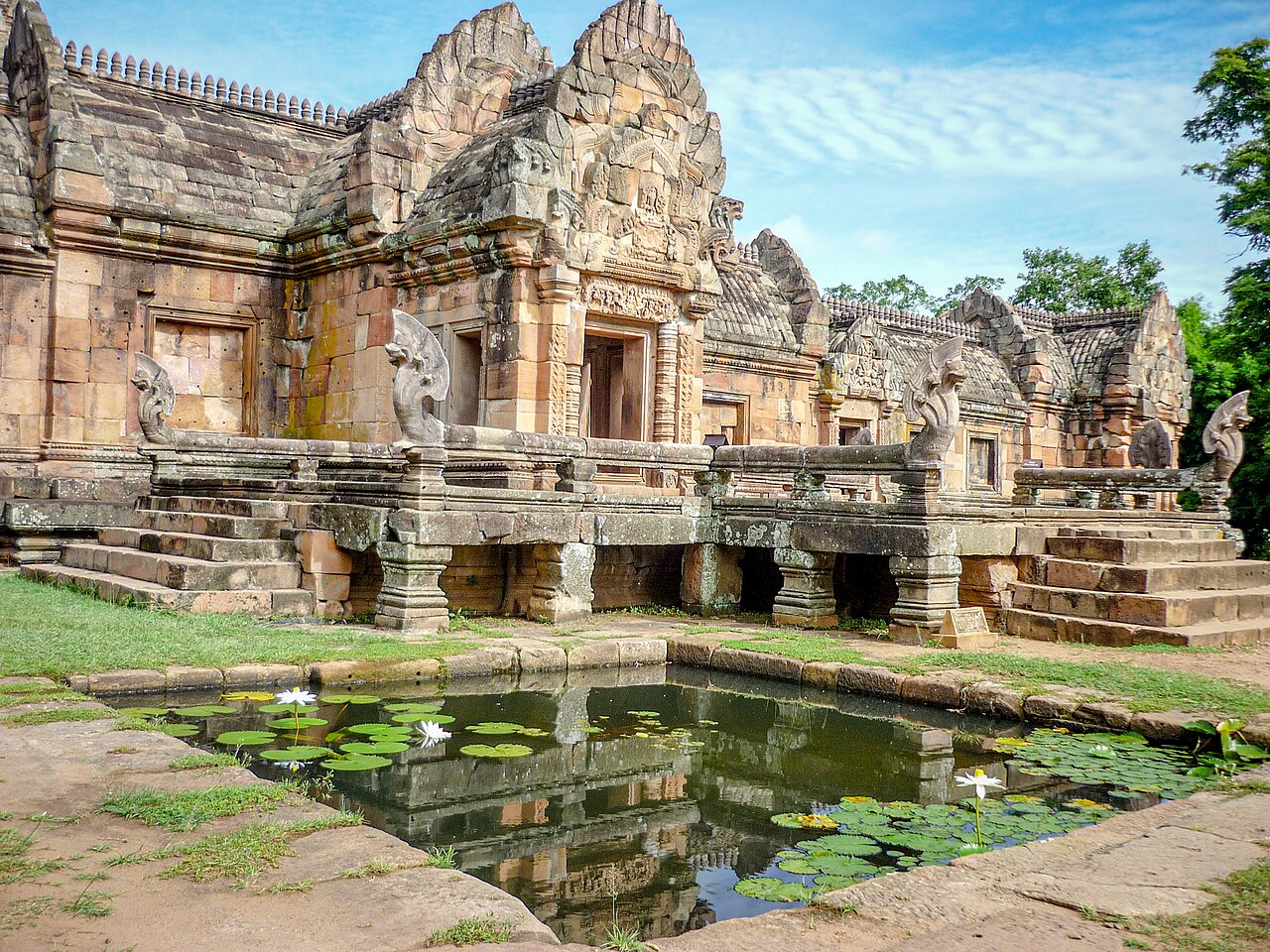 ภาคอีสาน — ปราสาทพนมรุ้ง